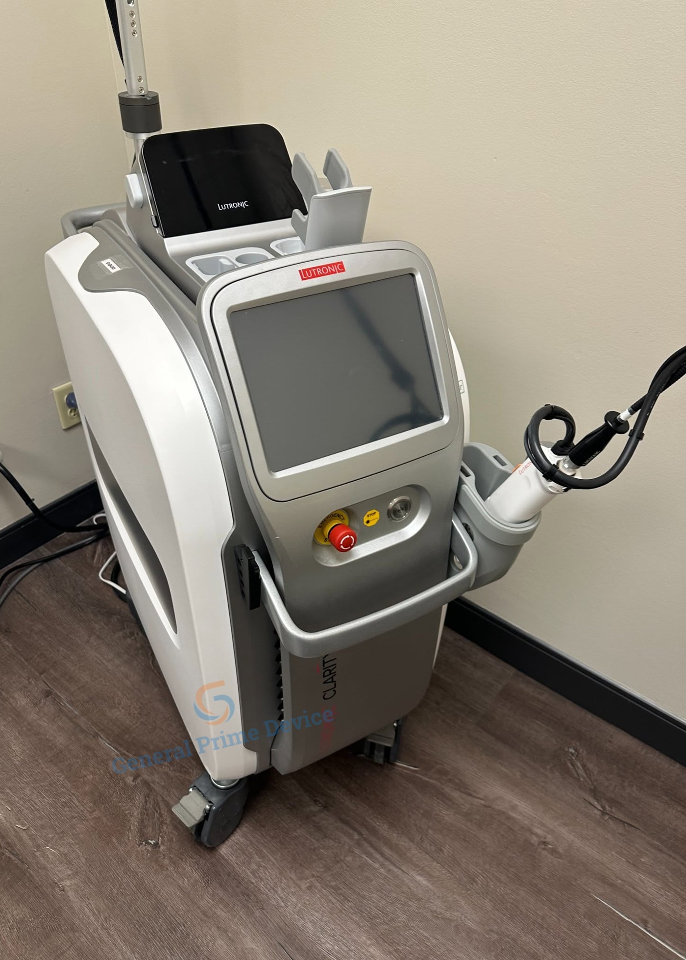 Cynosure Lutronic Clarity II Laser Therapy