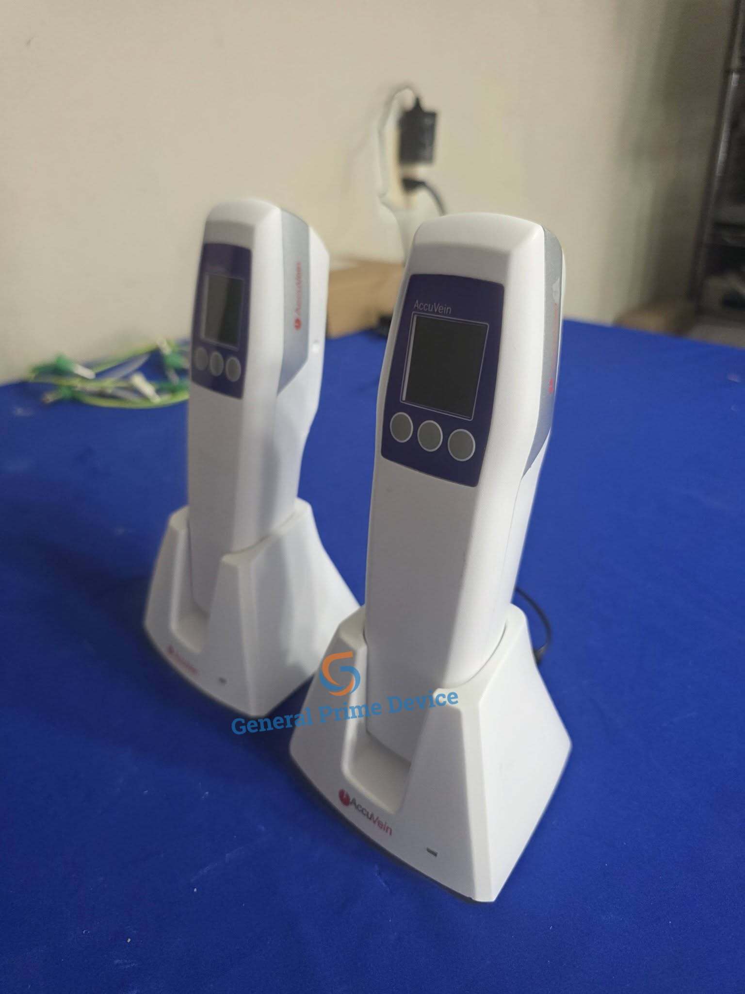 AccuVein AV500 Handheld Vein Finder