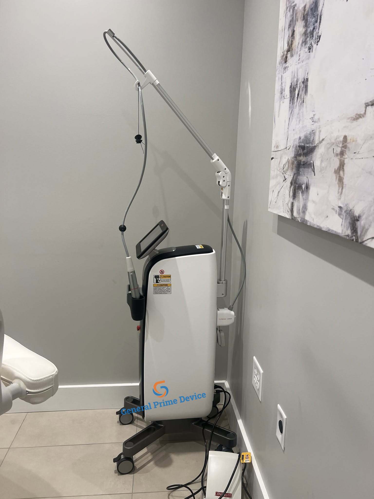 Cynosure Lutronic Genius RF Microneedling System