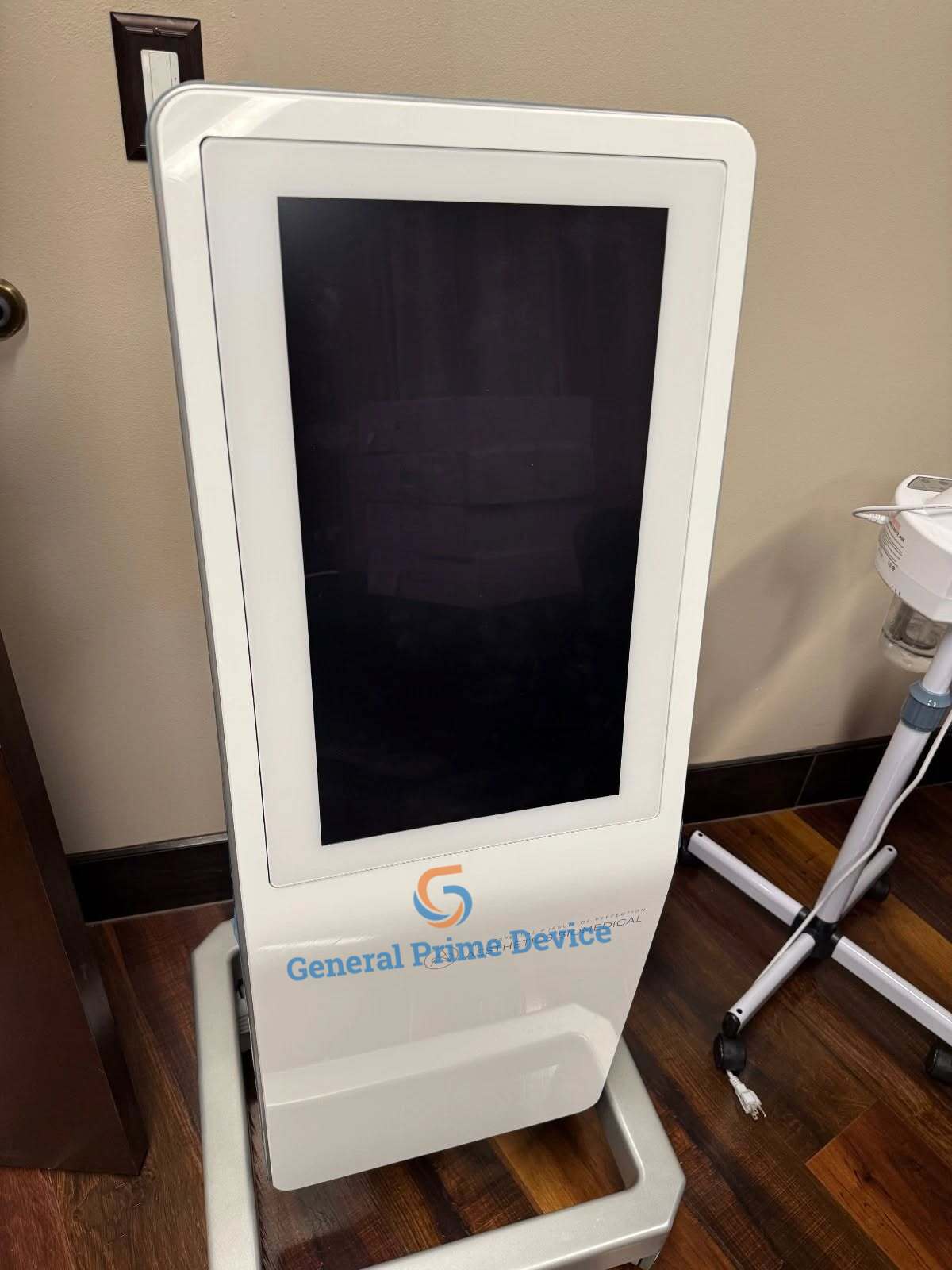 Vivace Ultra RF Microneedling Laser